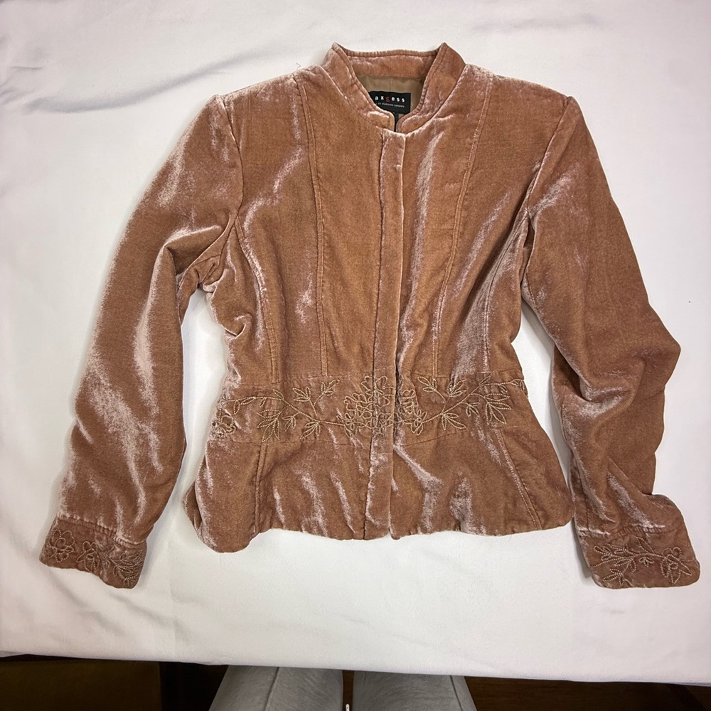 Axcess Blush/Rose Velvet Embroidered Blazer